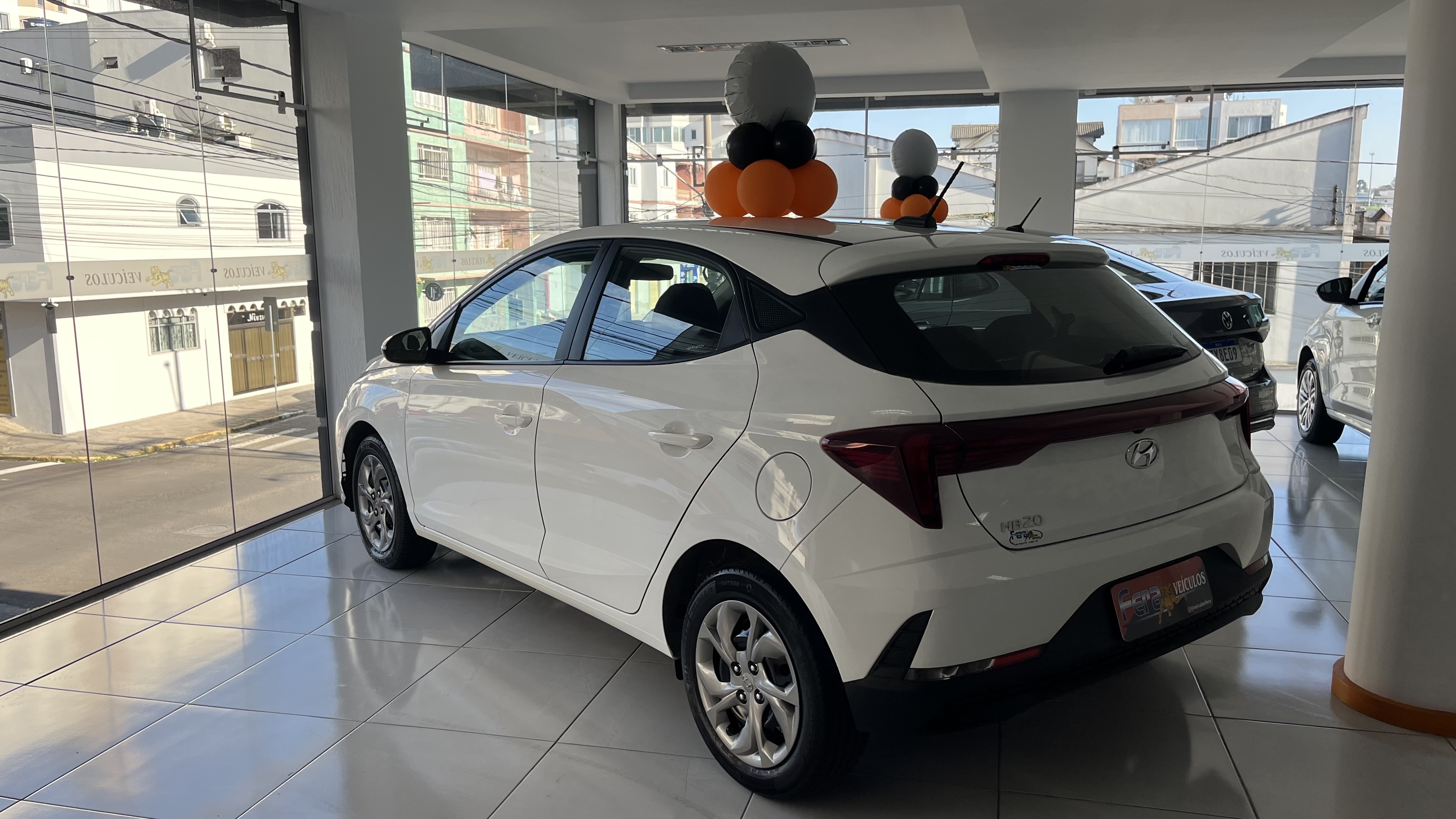 Hyundai HB20 Comfort Plus 1.0 Flex 12V Mec - foto 9