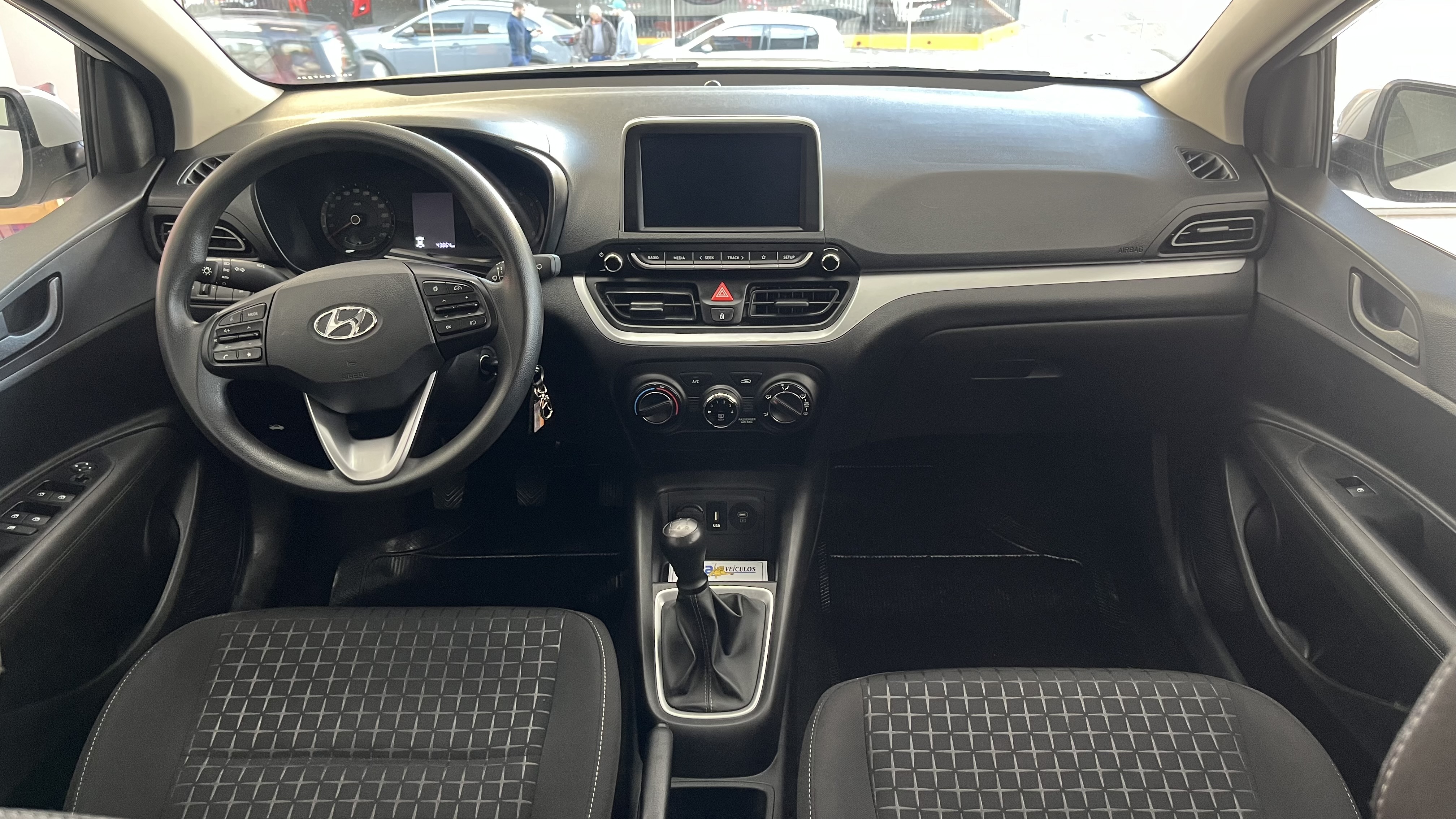 Hyundai HB20 Comfort Plus 1.0 Flex 12V Mec - foto 5
