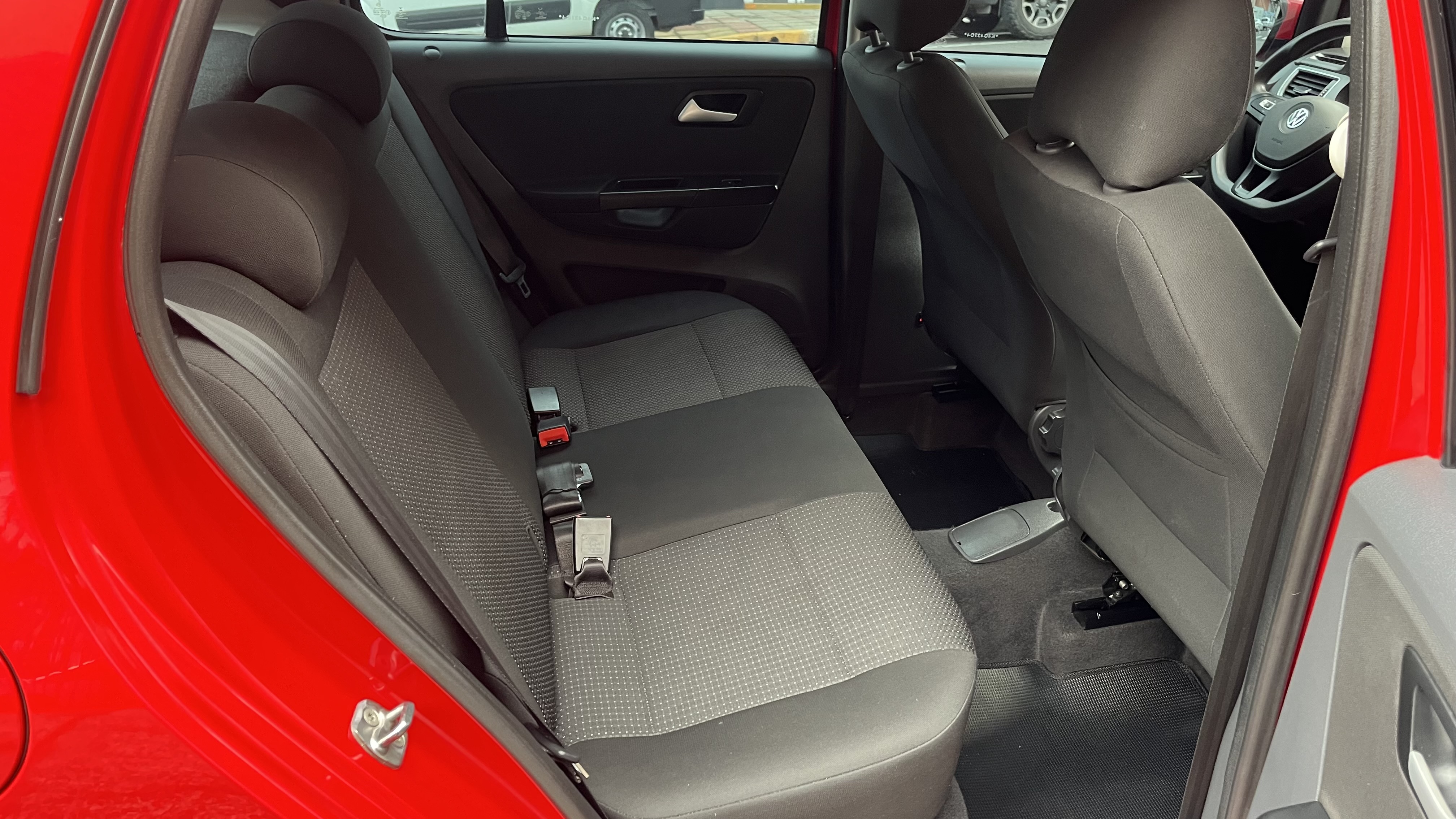 VW-Volkwagen FOX 1.6 8V Connect Flex Manual - foto 7