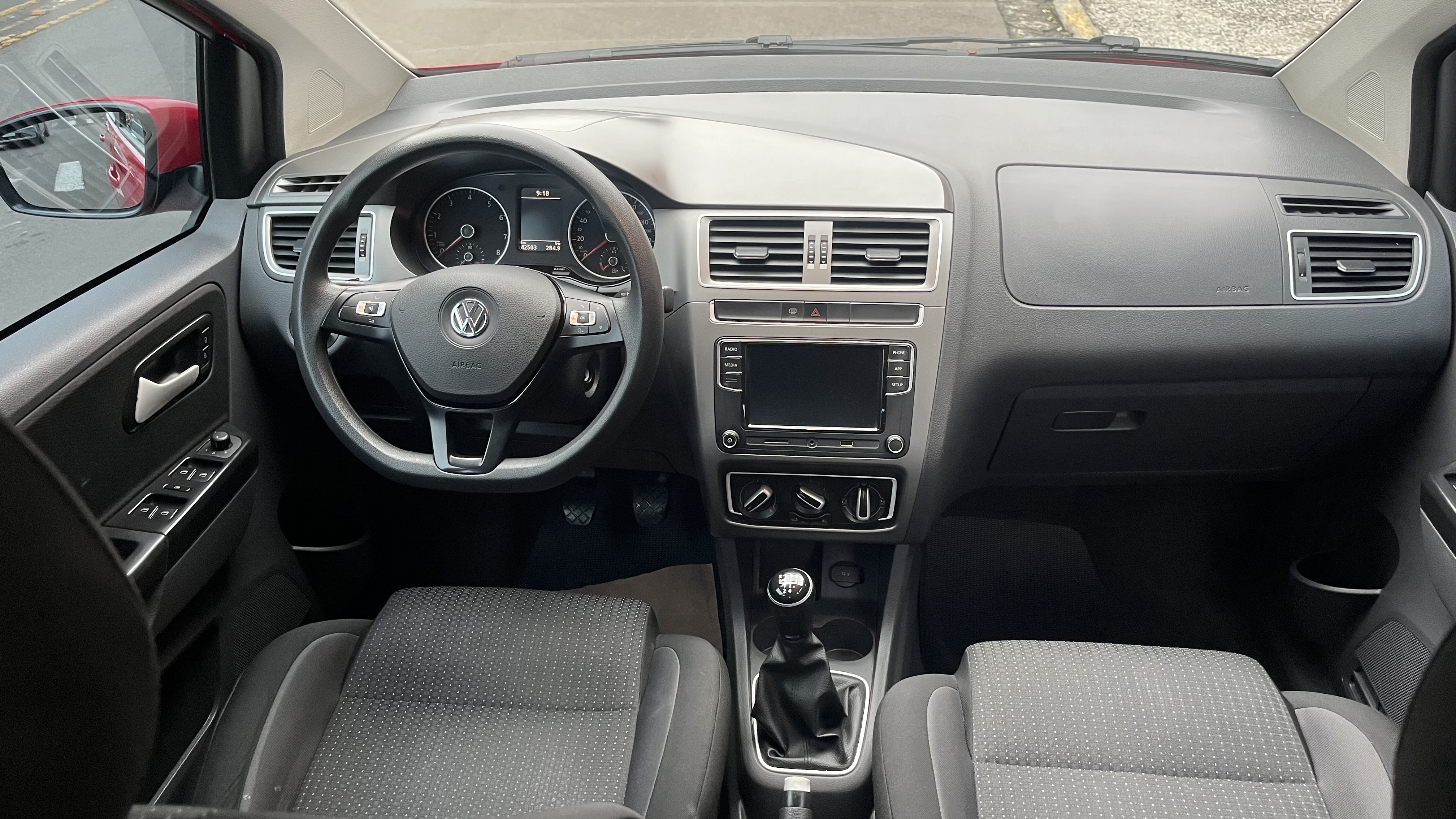VW-Volkwagen FOX 1.6 8V Connect Flex Manual - foto 5