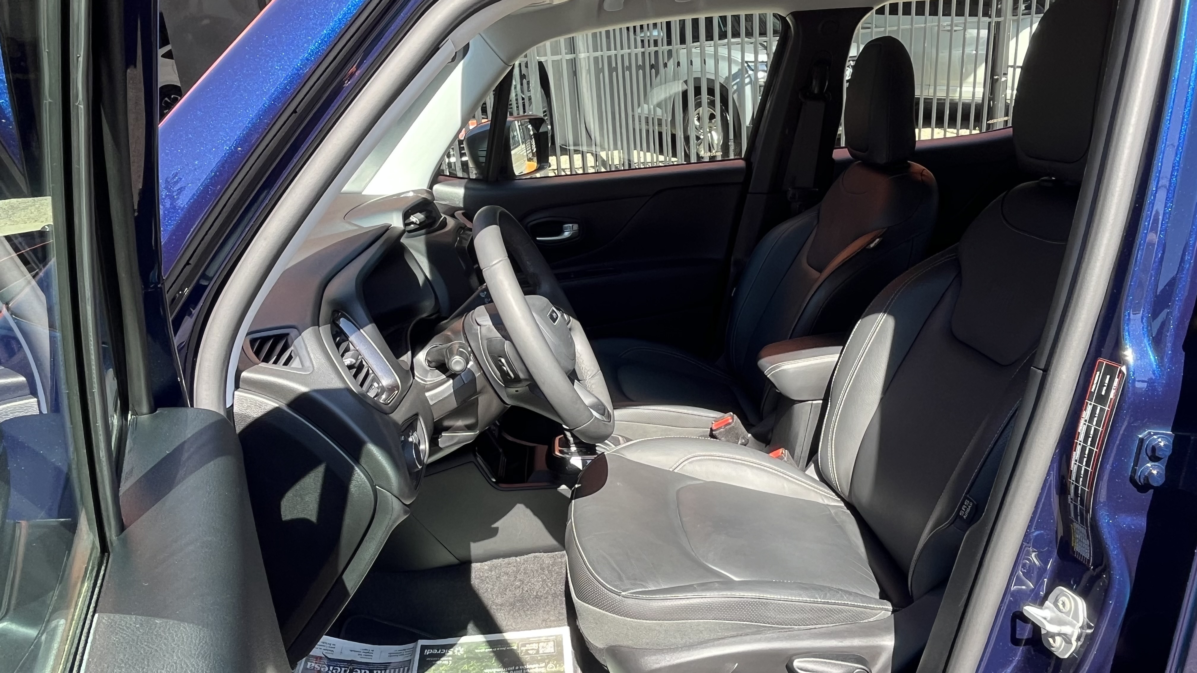 Jeep Renegade 1.3 270 Longitude Flex 16V AUT… - foto 6