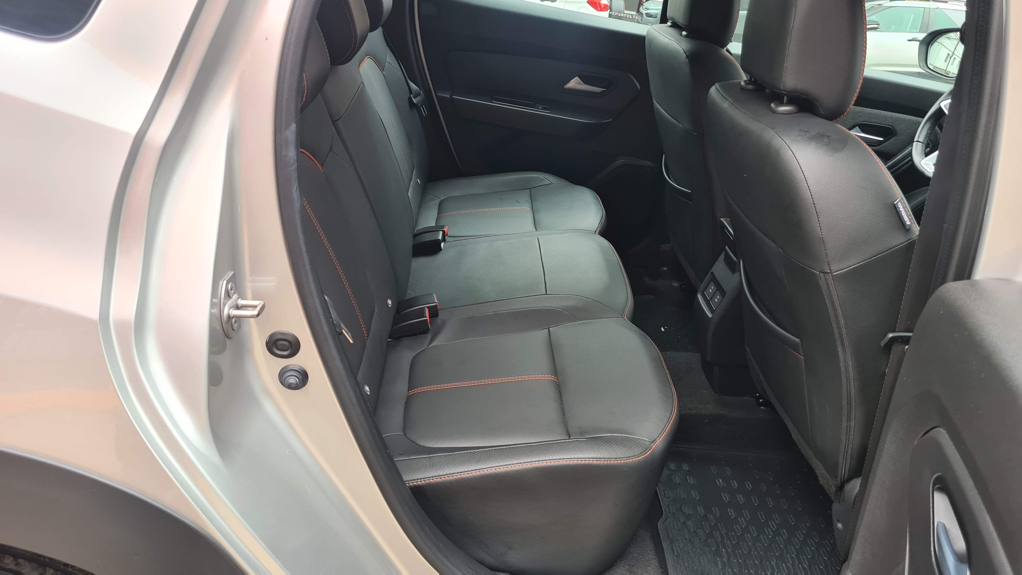 Renault Duster 1.3 TCE FLEX ICONIC X-TRONIC - foto 8