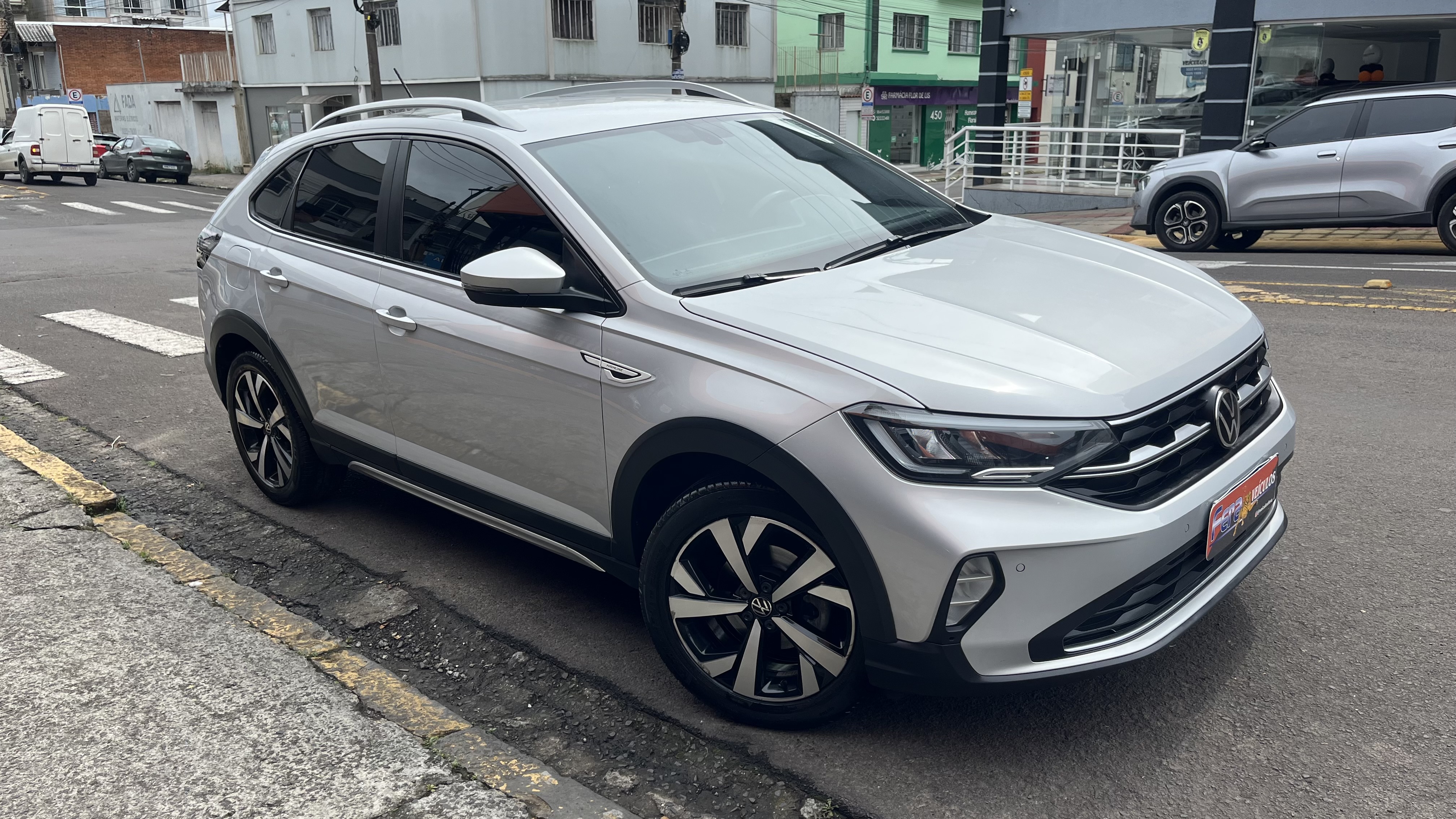 Volkswagen Nivus HIGHLINE 1.0 200 TSI Flex Automático - foto 4